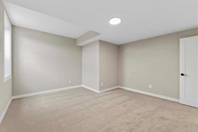 9468 Shady Bend Road, Lenexa, KS 66227