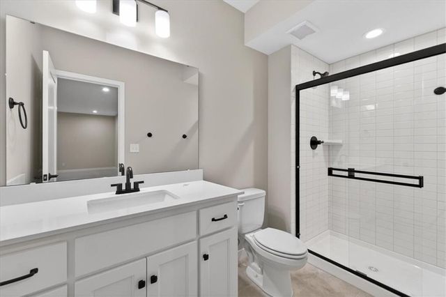 9468 Shady Bend Road, Lenexa, KS 66227