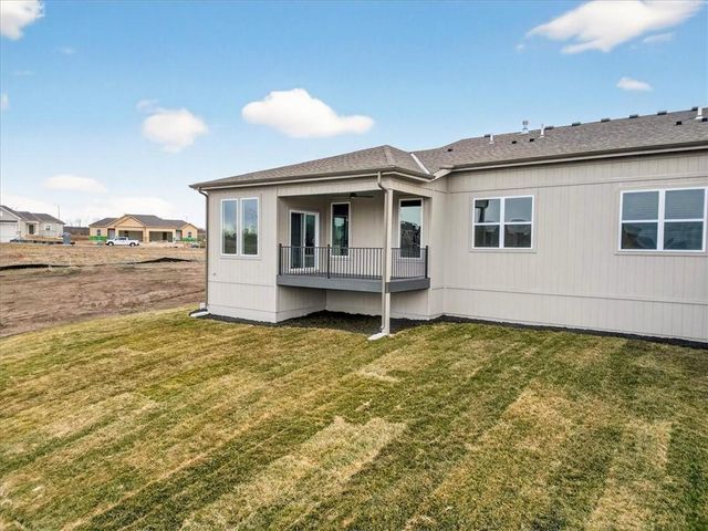 9468 Shady Bend Road, Lenexa, KS 66227