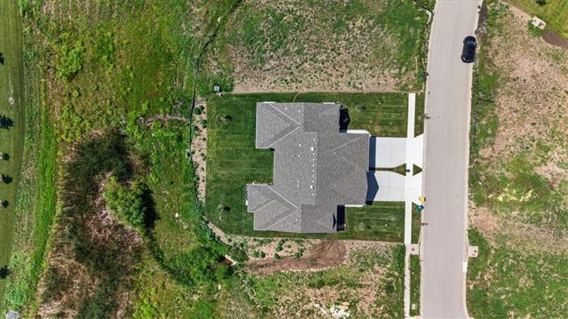 9468 Shady Bend Road, Lenexa, KS 66227