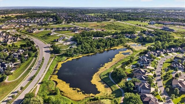 9468 Shady Bend Road, Lenexa, KS 66227