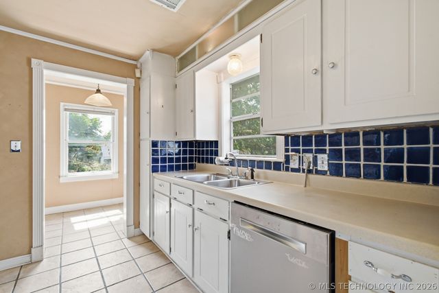 1208 S Indianapolis Avenue S, Tulsa, OK 74112