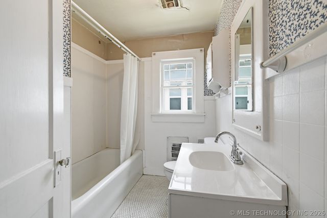 1208 S Indianapolis Avenue S, Tulsa, OK 74112
