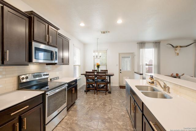 2097 Castleberry Ridge, New Braunfels, TX 78130