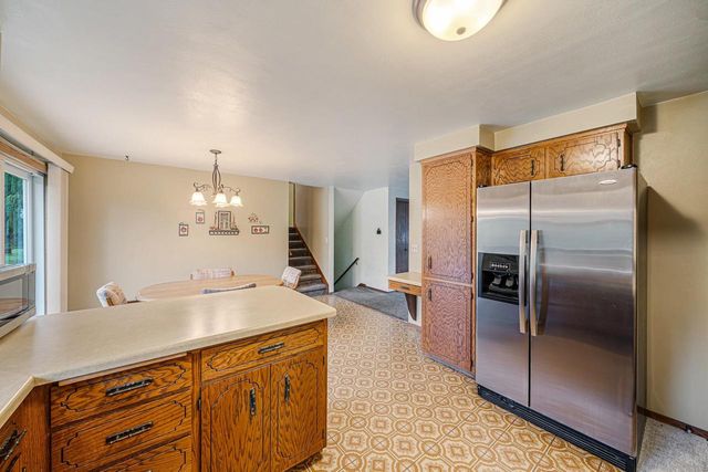2824 SULLIVAN AVENUE, Kaukauna, WI 54911