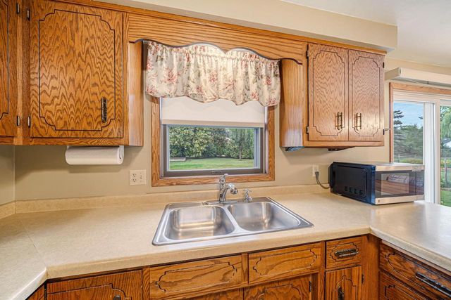 2824 SULLIVAN AVENUE, Kaukauna, WI 54911