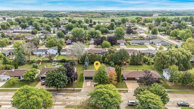 2824 SULLIVAN AVENUE, Kaukauna, WI 54911