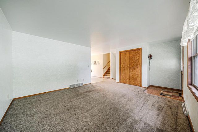 2824 SULLIVAN AVENUE, Kaukauna, WI 54911