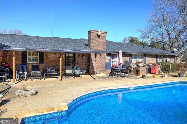 38 Brookwood Drive, Cartersville, GA 30120