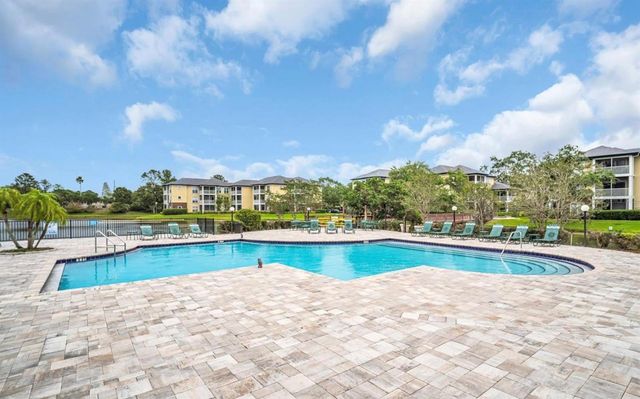 10110 WINSFORD OAK BOULEVARD 621, Tampa, FL 33624