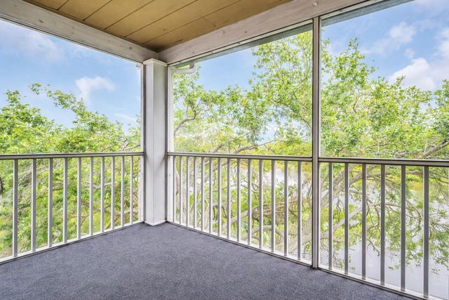 10110 WINSFORD OAK BOULEVARD 621, Tampa, FL 33624