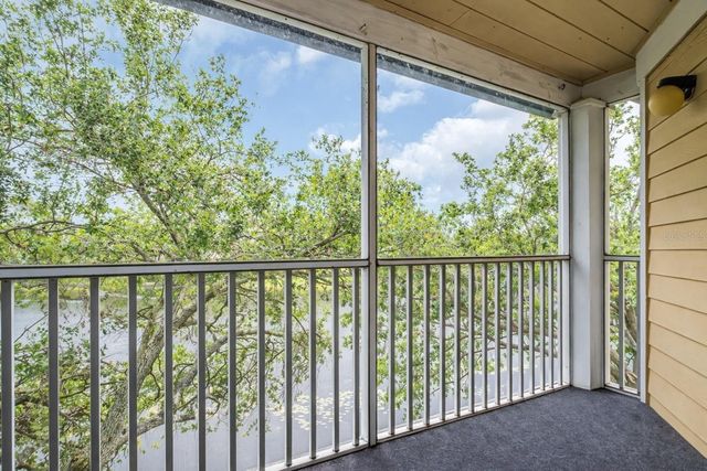 10110 WINSFORD OAK BOULEVARD 621, Tampa, FL 33624