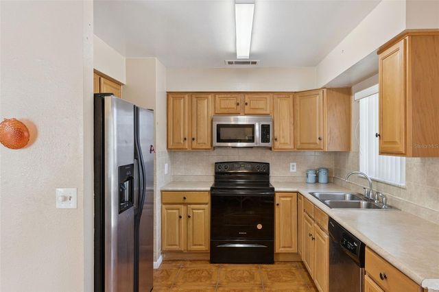 4805 BEACON STREET, Orlando, FL 32808