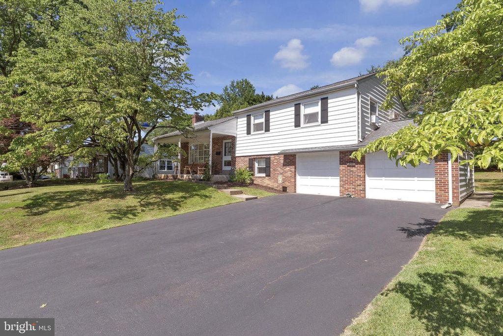 622 KNOLL DR, Lansdale, PA 19446
