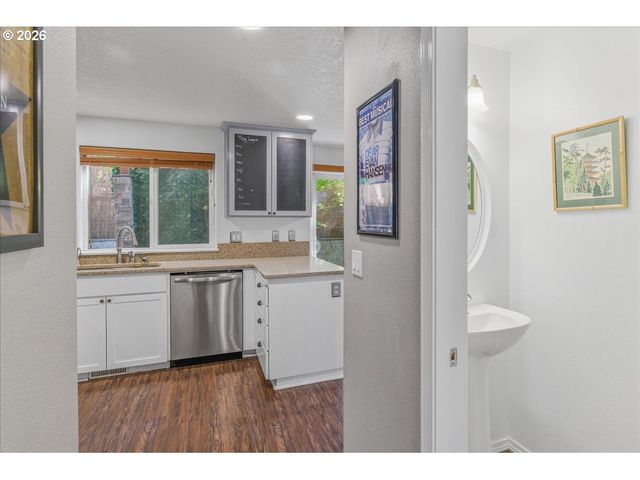 19240 Sw ROSEDALE Ct, Beaverton, OR 97007
