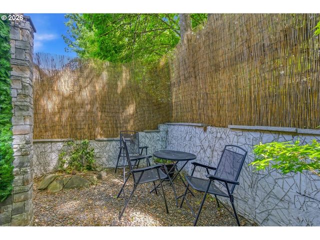 19240 Sw ROSEDALE Ct, Beaverton, OR 97007
