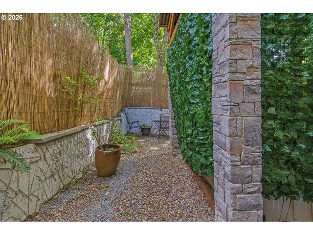19240 Sw ROSEDALE Ct, Beaverton, OR 97007