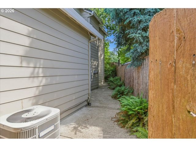 19240 Sw ROSEDALE Ct, Beaverton, OR 97007