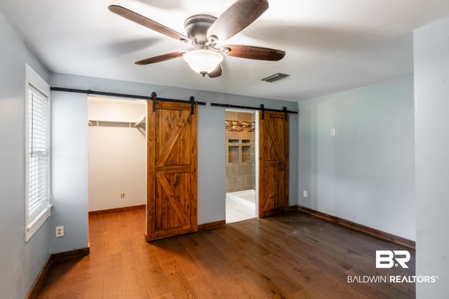 202 Forest St, Chickasaw, AL 36611
