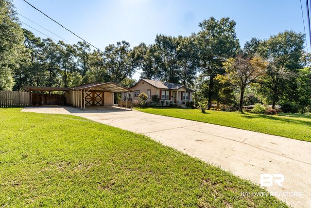 202 Forest St, Chickasaw, AL 36611