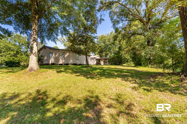 202 Forest St, Chickasaw, AL 36611