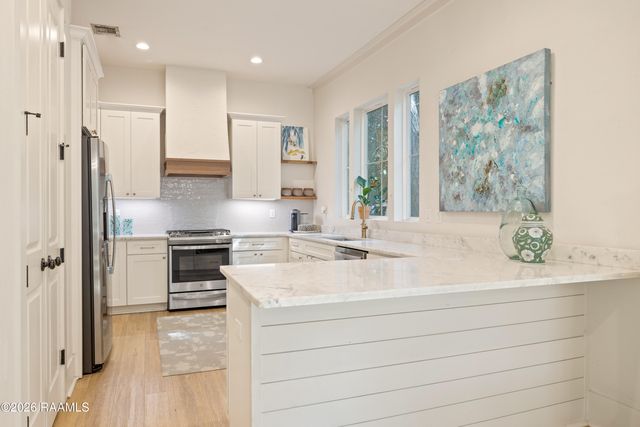 325 A Bacque Crescent Drive, Lafayette, LA 70503