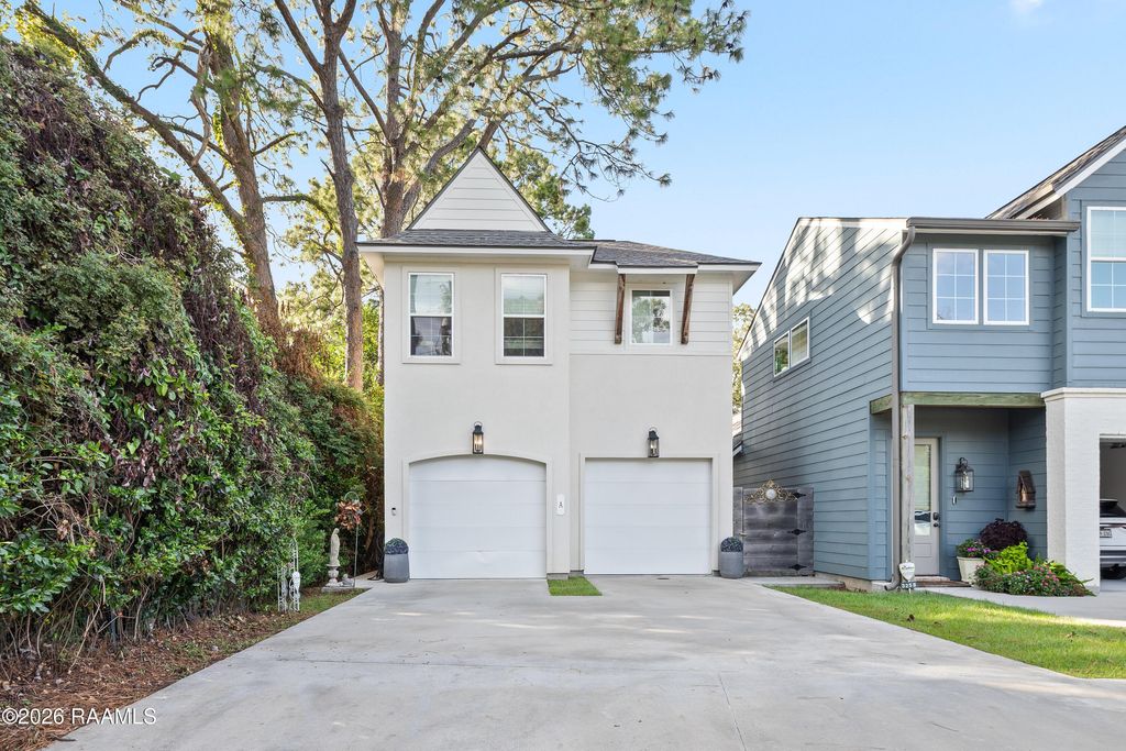 325 A Bacque Crescent Drive, Lafayette, LA 70503