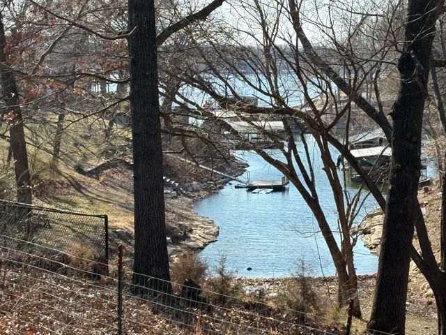 131 Cozy Drive, Grove, OK 74344