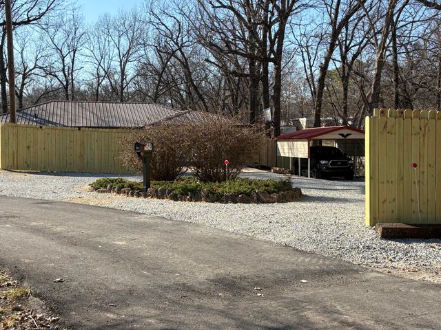 131 Cozy Drive, Grove, OK 74344