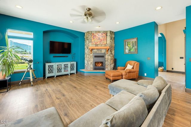 5597 Highway 66, Ashland, OR 97520