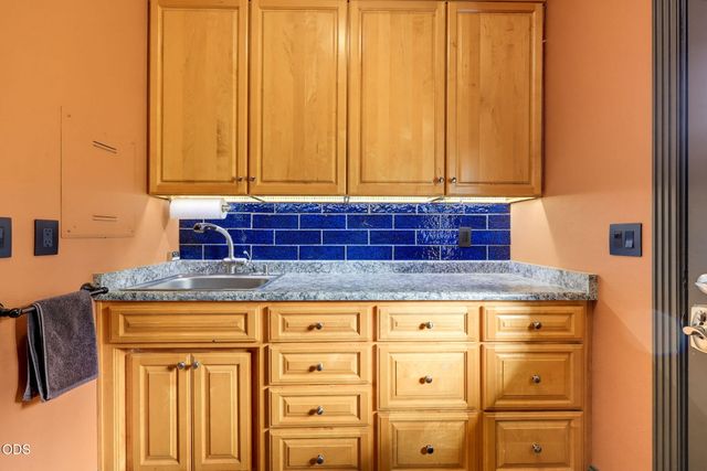 5597 Highway 66, Ashland, OR 97520