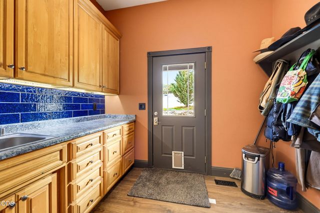 5597 Highway 66, Ashland, OR 97520