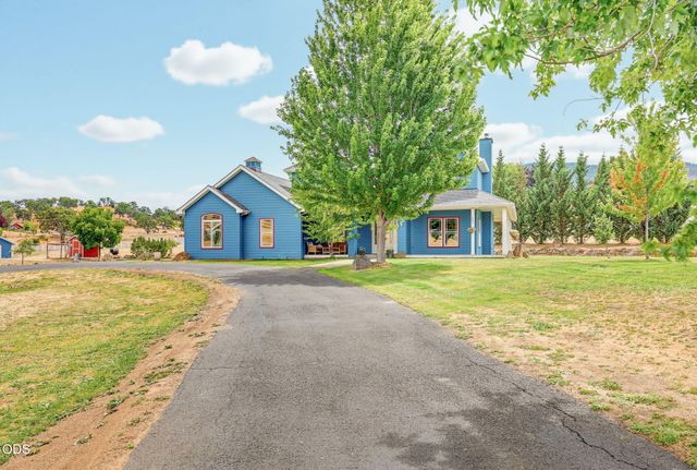 5597 Highway 66, Ashland, OR 97520