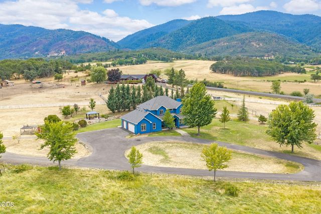 5597 Highway 66, Ashland, OR 97520