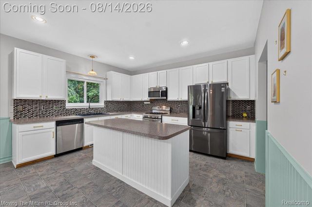 42116 Richmond Drive, Van Buren Charter Township, MI 48111