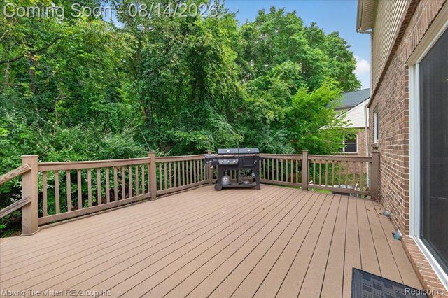 42116 Richmond Drive, Van Buren Charter Township, MI 48111