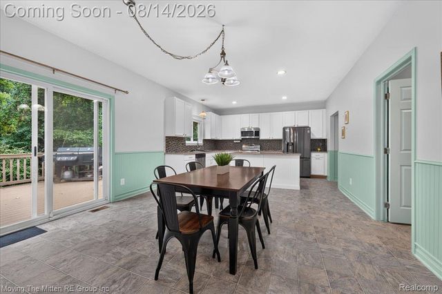42116 Richmond Drive, Van Buren Charter Township, MI 48111