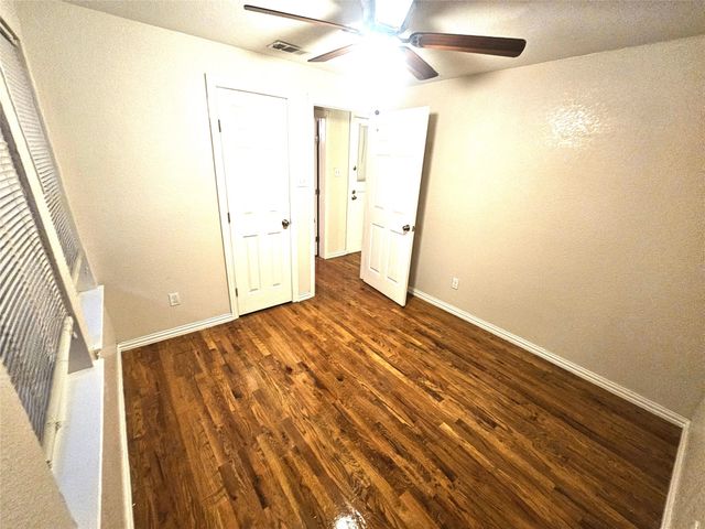 1921 W 10th Street, Dallas, TX 75208