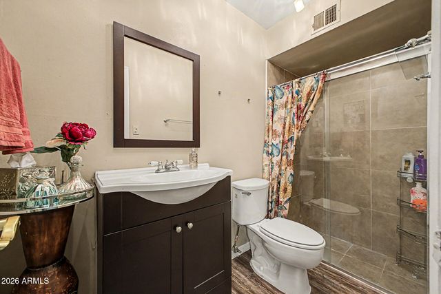 6409 W OREGON Avenue, Glendale, AZ 85301