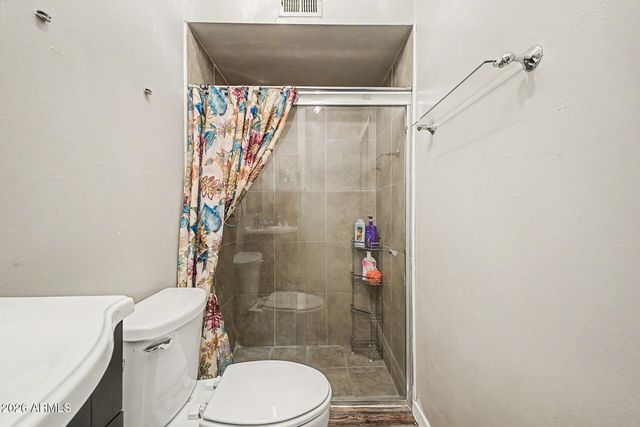 6409 W OREGON Avenue, Glendale, AZ 85301