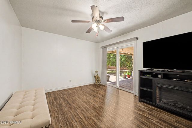 6409 W OREGON Avenue, Glendale, AZ 85301