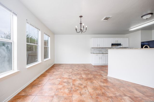 7706 HEDRICK FARM, San Antonio, TX 78239