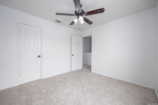 7706 HEDRICK FARM, San Antonio, TX 78239