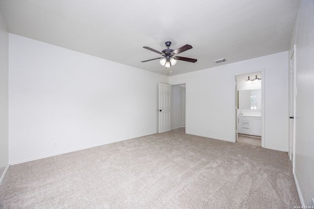 7706 HEDRICK FARM, San Antonio, TX 78239