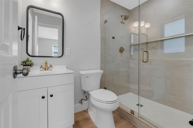 700 NW 18th St 1-2, Fort Lauderdale, FL 33311