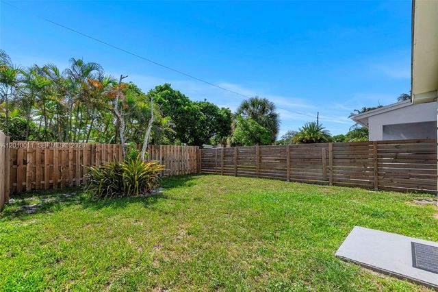 700 NW 18th St 1-2, Fort Lauderdale, FL 33311