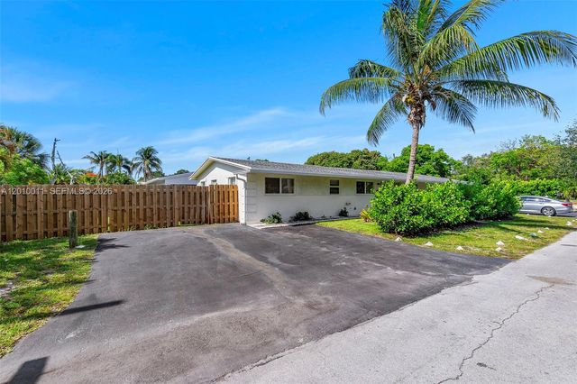 700 NW 18th St 1-2, Fort Lauderdale, FL 33311