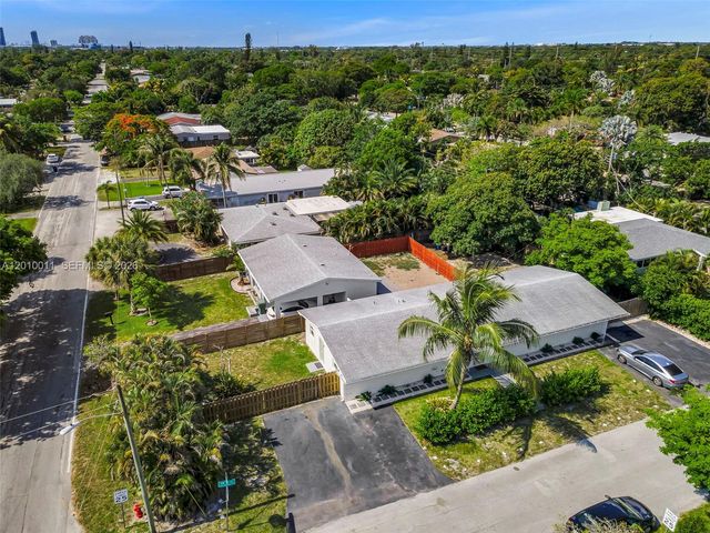 700 NW 18th St 1-2, Fort Lauderdale, FL 33311