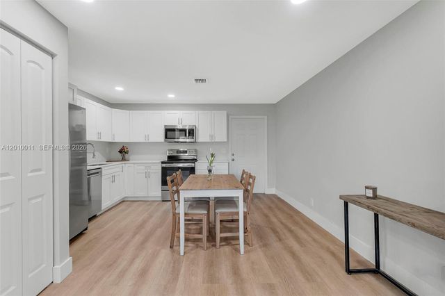 700 NW 18th St 1-2, Fort Lauderdale, FL 33311