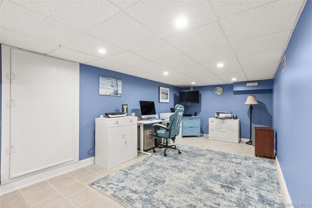 147 Pennsylvania Avenue, Freeport, NY 11520